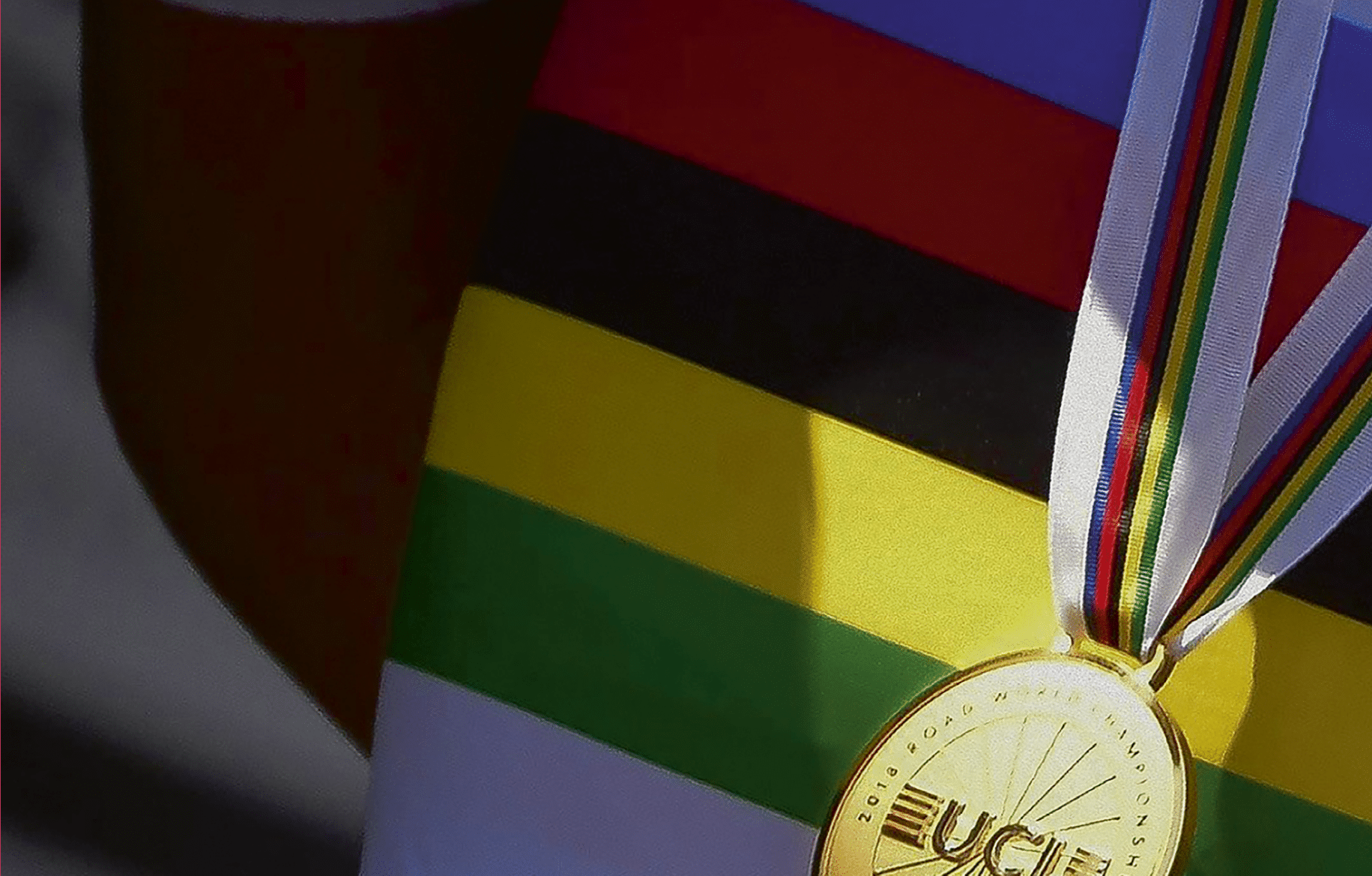 Innsbruck - Austria - wielrennen - cycling - cyclisme - radsport -illustration - sfeer - illustratie Goldmedal Remco Evenepoel (BEL) pictured during the World Championships - ITT time trial individual men juniors - between Hall-Wattens and Innsbruck (27,8 KM) - photo PdV/PN/Cor Vos © 2018